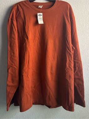 Old Navy Men’s Long-Sleeve Crewneck — Burnt Orange Soft and warm 2 XL